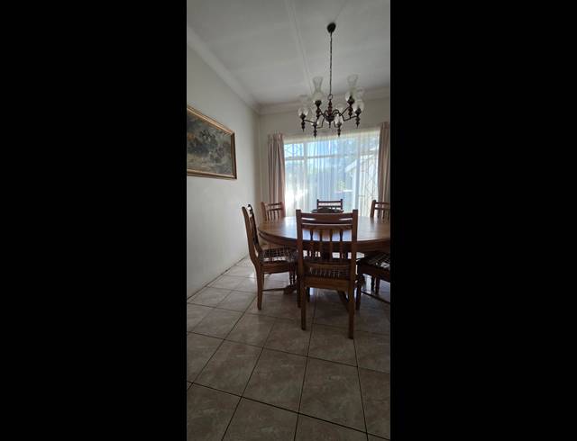 3 BEDROOM FREEHOLD FOR SALE IN NIMROD PARK